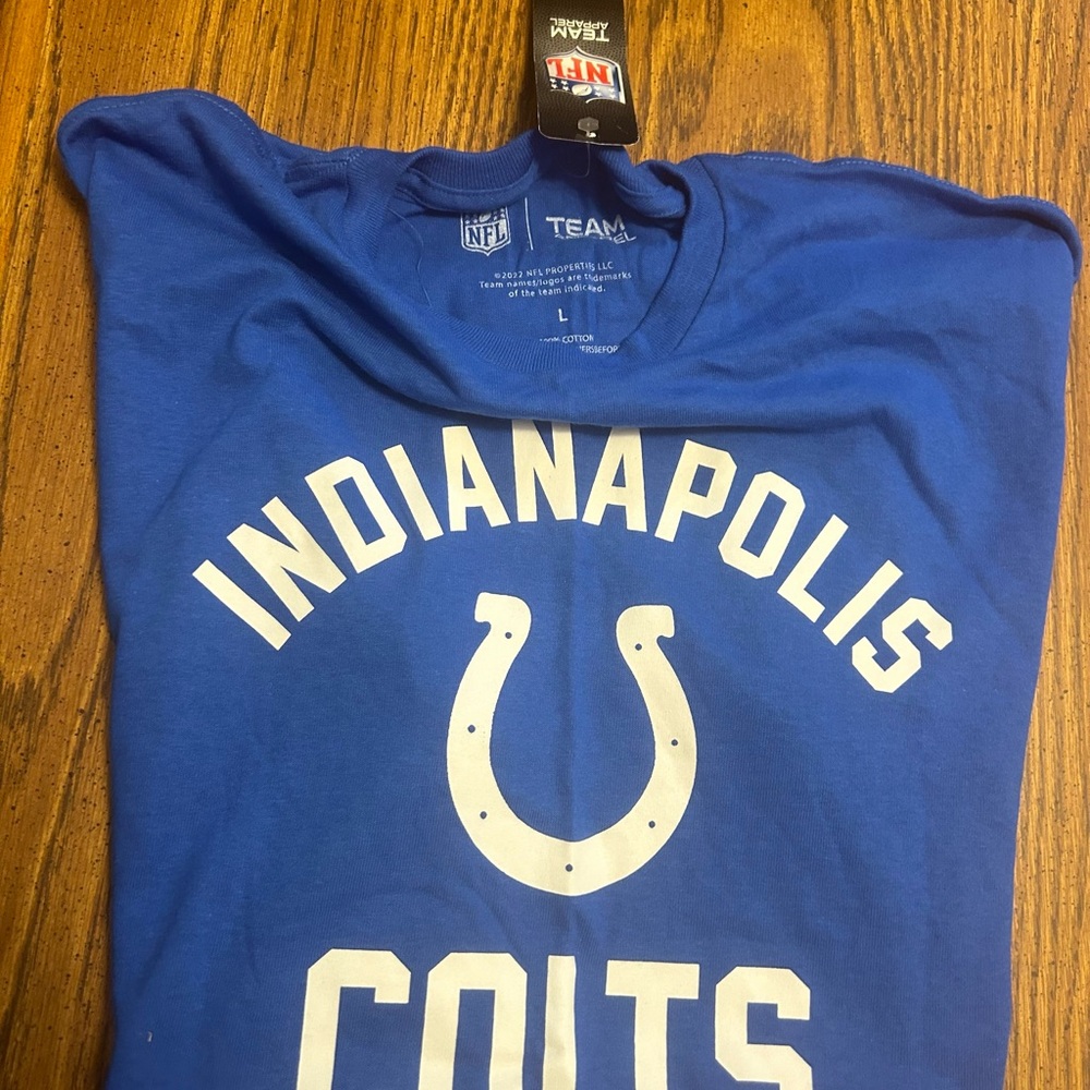 NFL apparel licensed blue T-shirt size large 100% cotton Indianapolis Colts